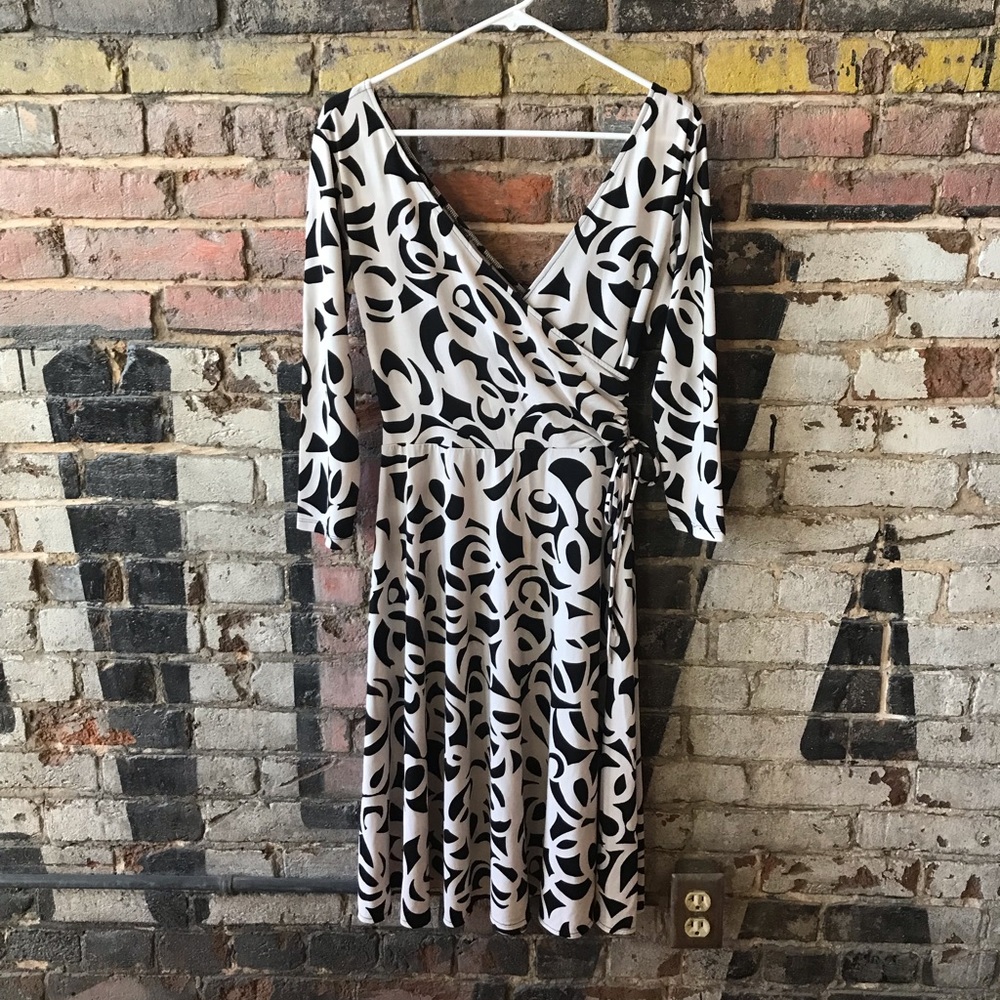 NEW YORK & CO. Wrap Dress Sz. M